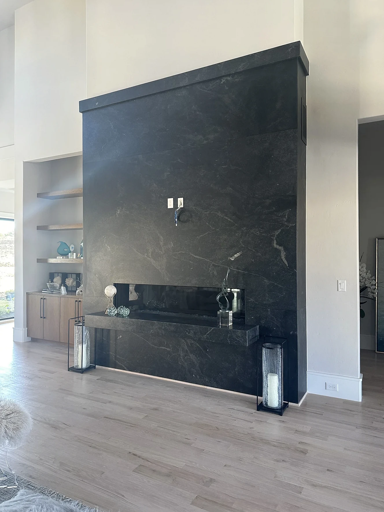 Floor-to-ceiling fireplace from the HT Contractors project gallery