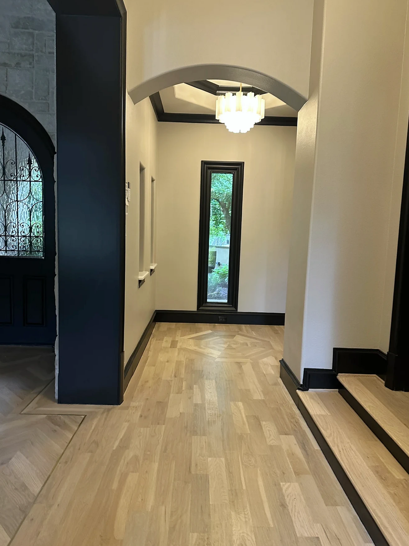 Entryway & wood flooring from the HT Contractors project gallery